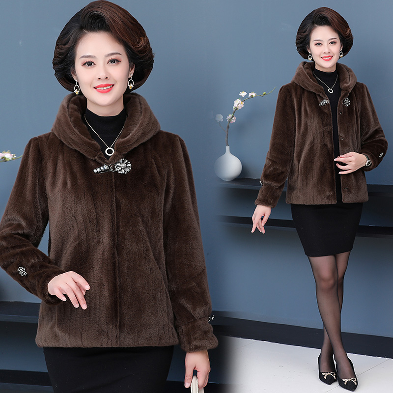 Fashionable middle-aged mom winter warm jacket2021New Year's Short Wear Comfortable Temperament Mink Fleece